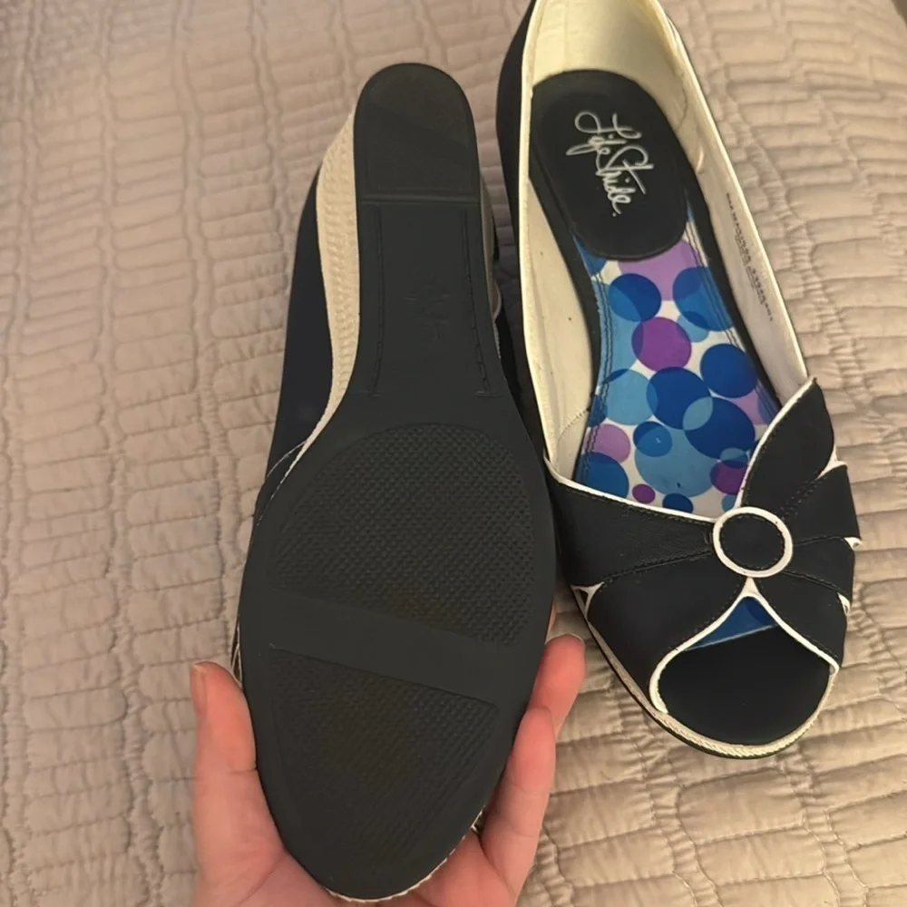 *Final Price* Life Stride Navy Open Toe Espadrilles Size 8 EUC Sandals Comfy